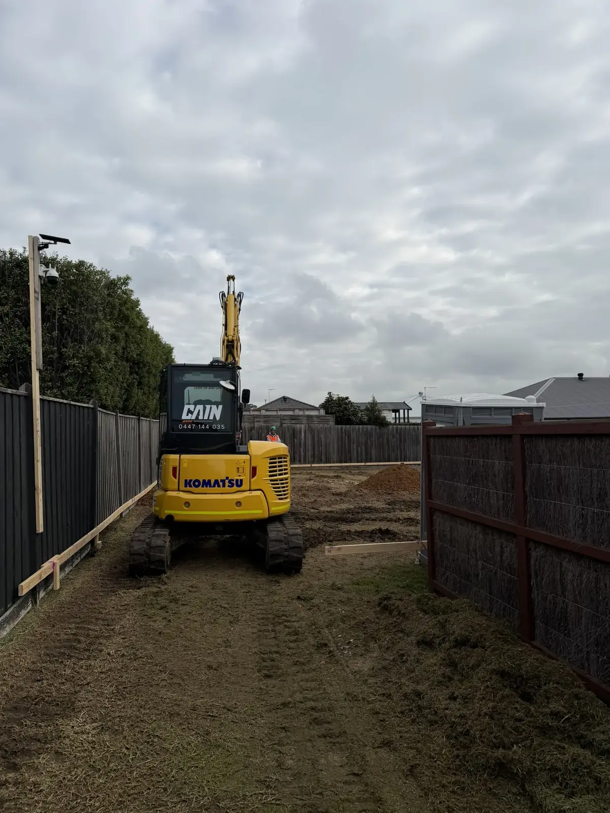 Auger attachment drilling