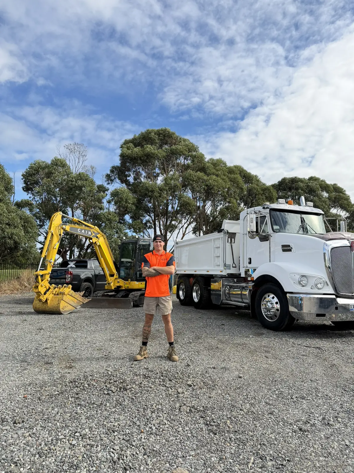 CEG excavator with a set of buckets on site